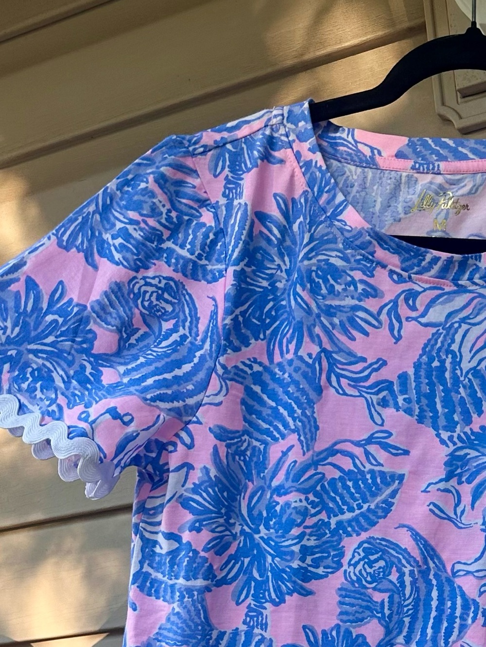 Lilly Pulitzer Blue and Pink Printed Top Size M - Picture 3 of 3